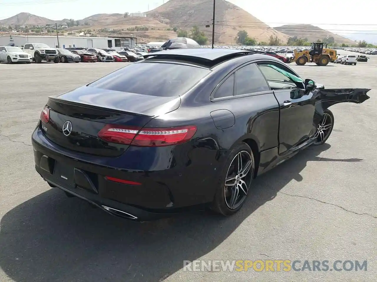 4 Photograph of a damaged car WDD1J6HB4KF115538 MERCEDES-BENZ E-CLASS 2019