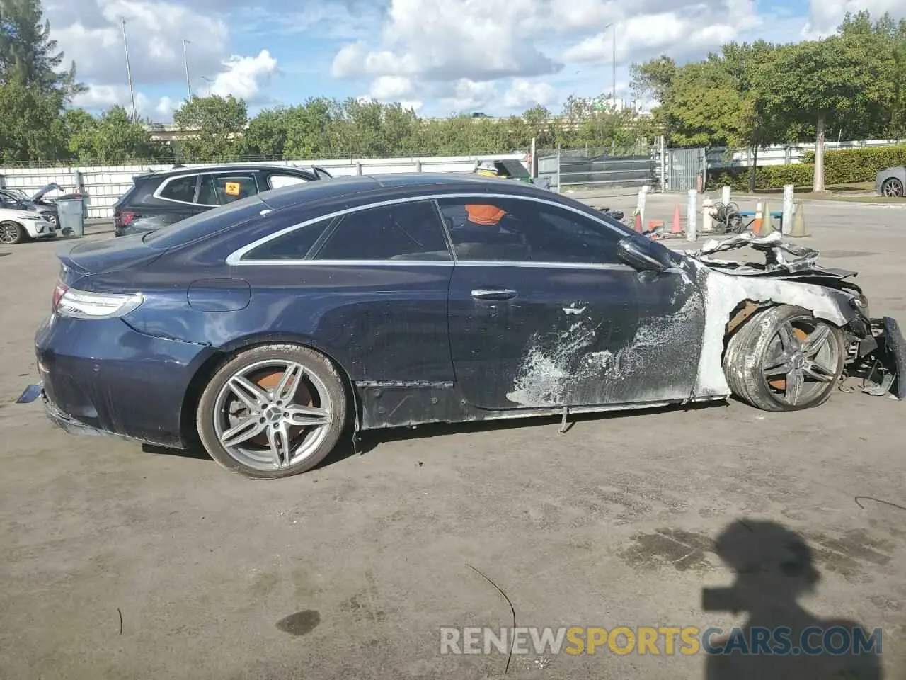 3 Photograph of a damaged car WDD1J6HB5KF074062 MERCEDES-BENZ E-CLASS 2019