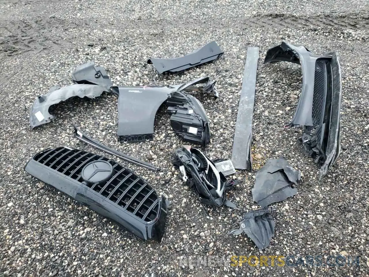 12 Photograph of a damaged car WDD1K6BB2KF087731 MERCEDES-BENZ E-CLASS 2019