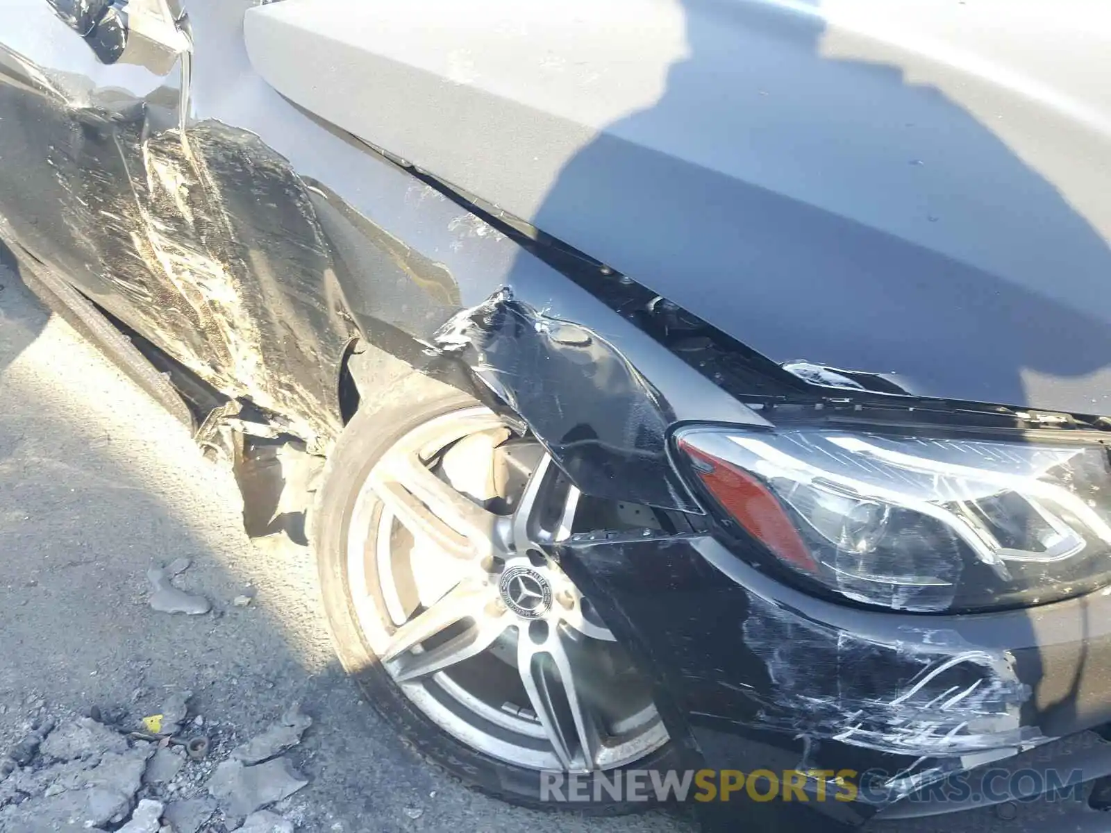 9 Photograph of a damaged car WDD1K6HB3KF080049 MERCEDES-BENZ E CLASS 2019