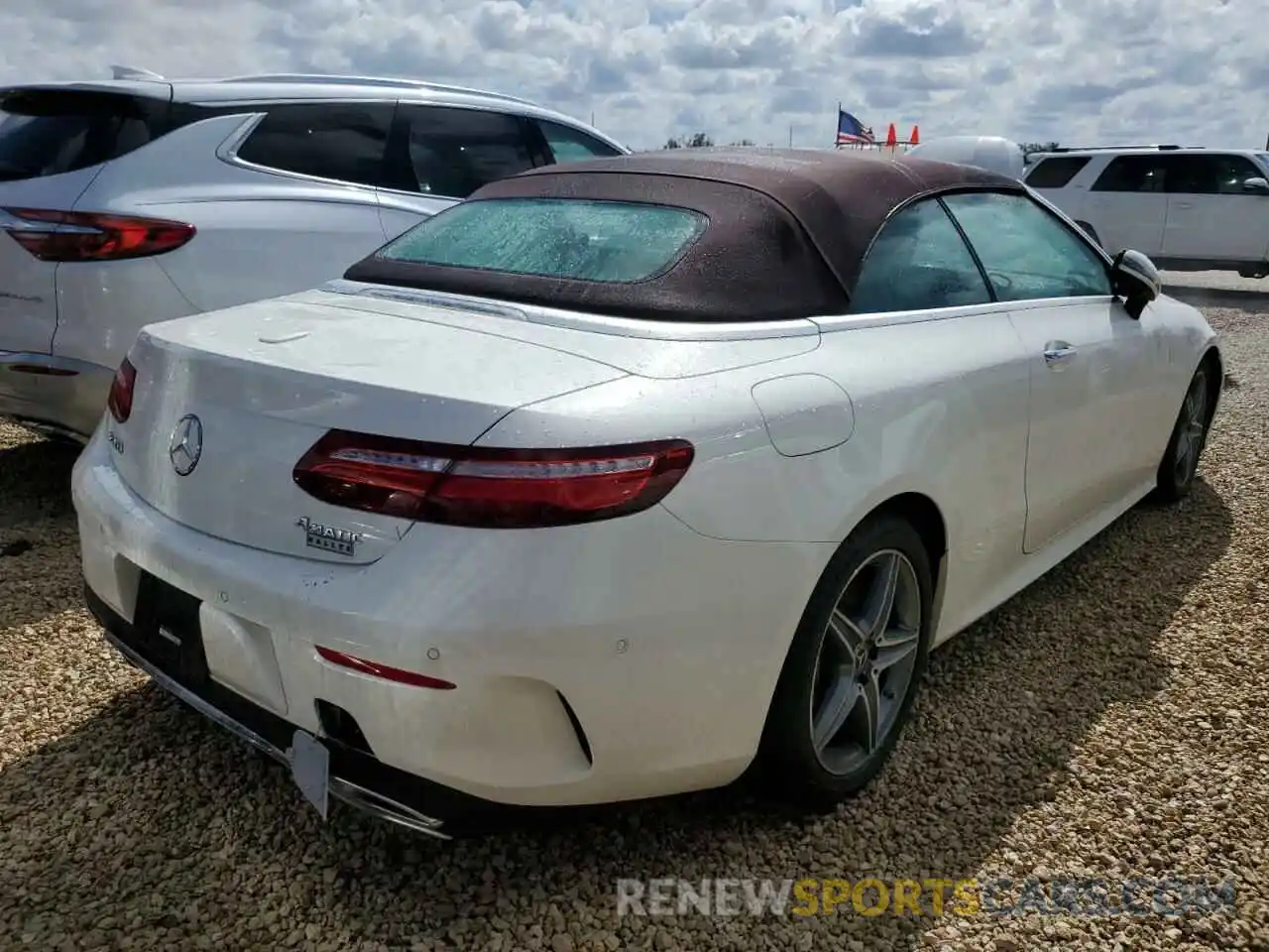 4 Photograph of a damaged car WDD1K6JB7KF083384 MERCEDES-BENZ E-CLASS 2019