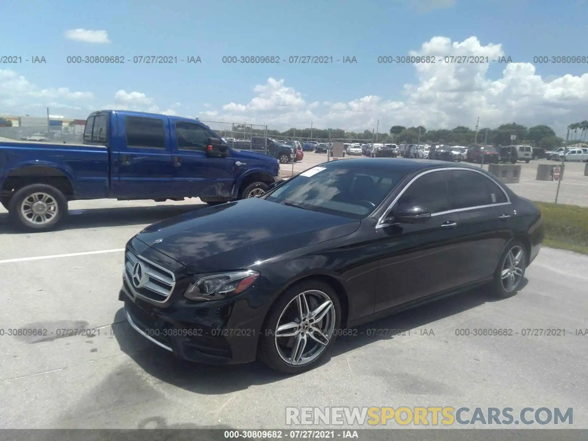 2 Photograph of a damaged car WDDZF4JB0KA571696 MERCEDES-BENZ E-CLASS 2019