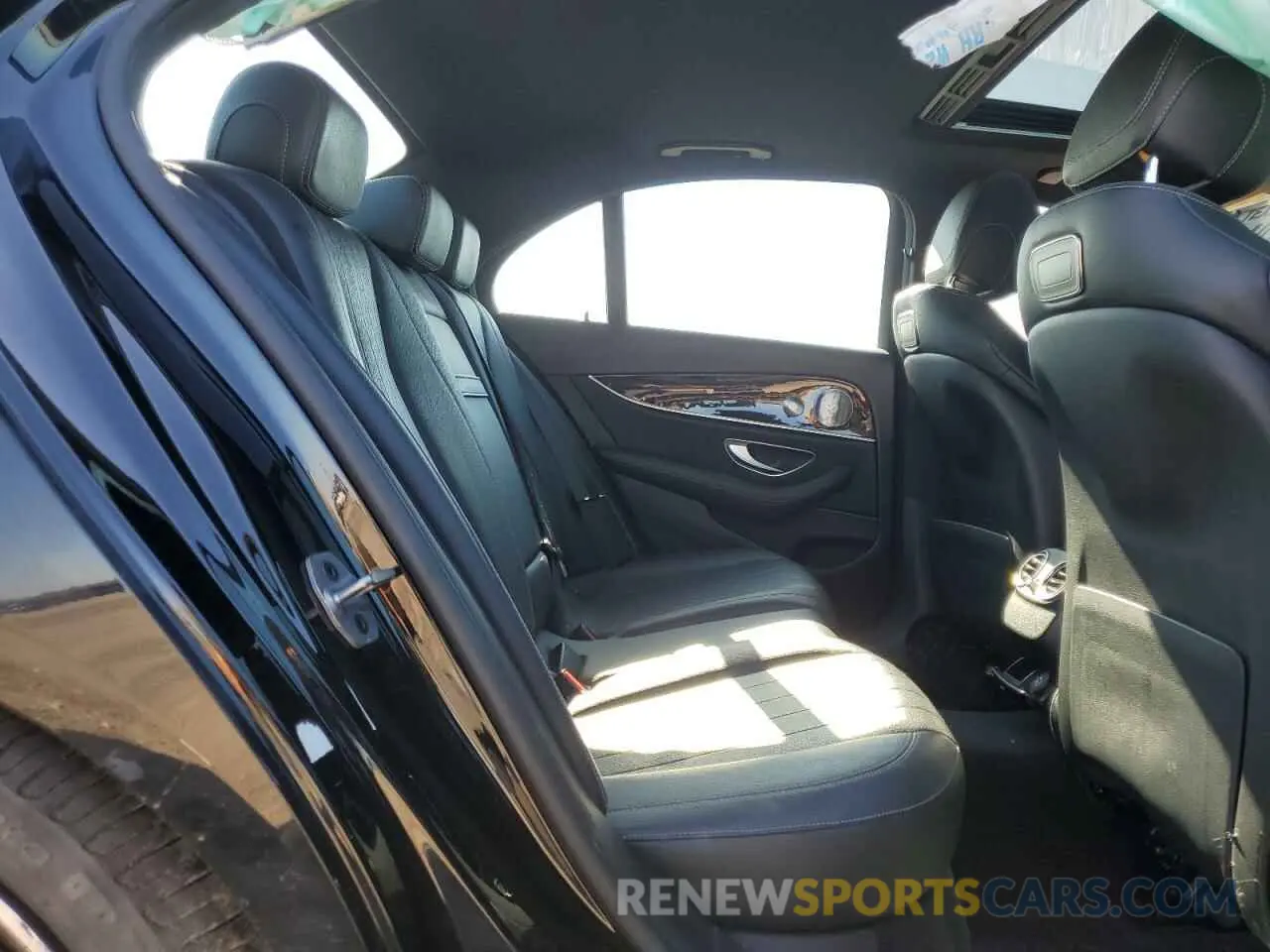 10 Photograph of a damaged car WDDZF4JB0KA669868 MERCEDES-BENZ E-CLASS 2019