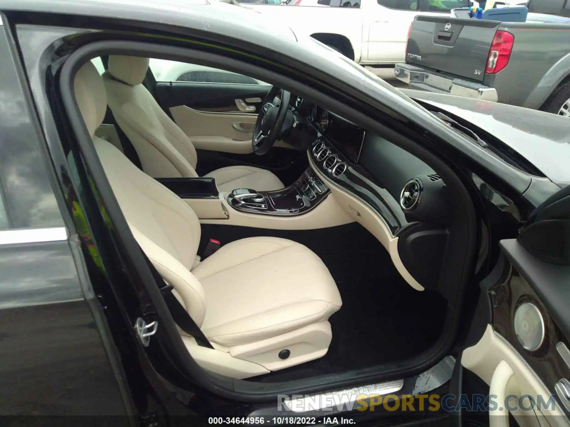 5 Photograph of a damaged car WDDZF4JB1KA494689 MERCEDES-BENZ E-CLASS 2019