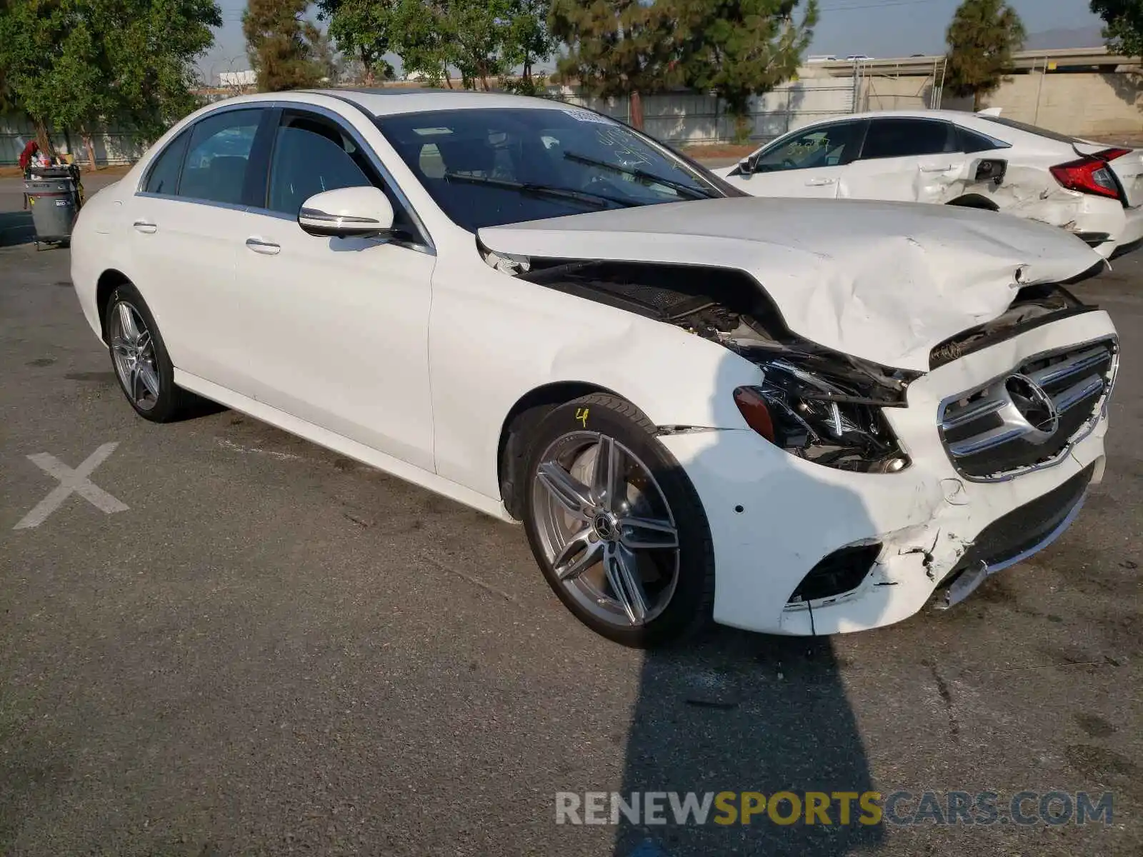 1 Photograph of a damaged car WDDZF4JB1KA529554 MERCEDES-BENZ E-CLASS 2019