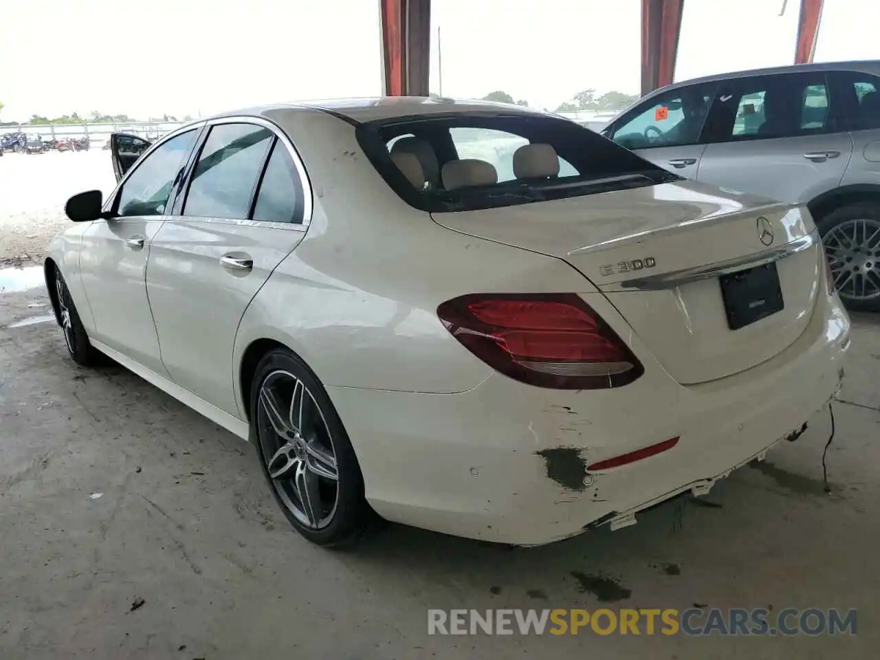 3 Photograph of a damaged car WDDZF4JB2KA525125 MERCEDES-BENZ E-CLASS 2019