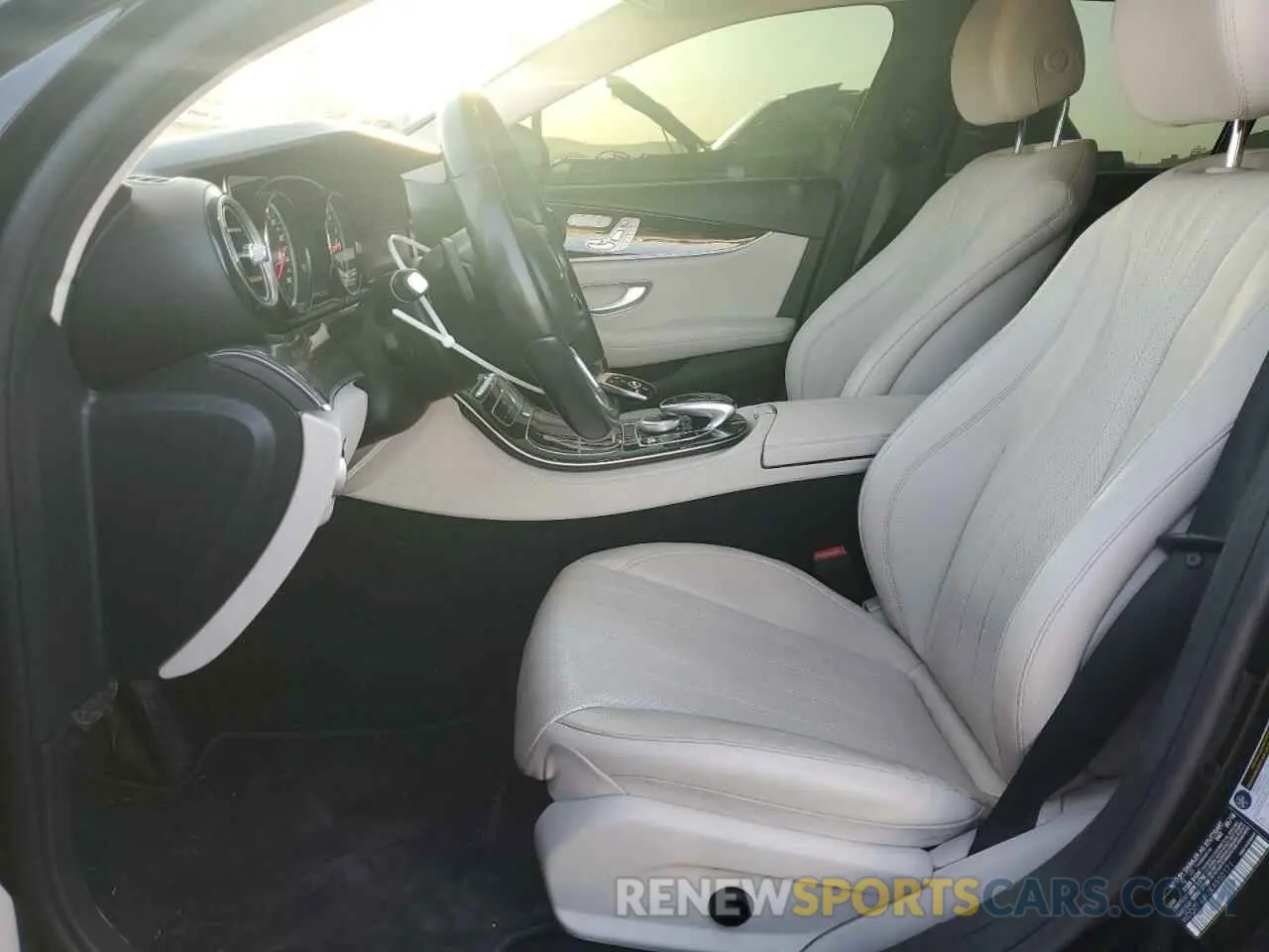 7 Photograph of a damaged car WDDZF4JB2KA550171 MERCEDES-BENZ E-CLASS 2019