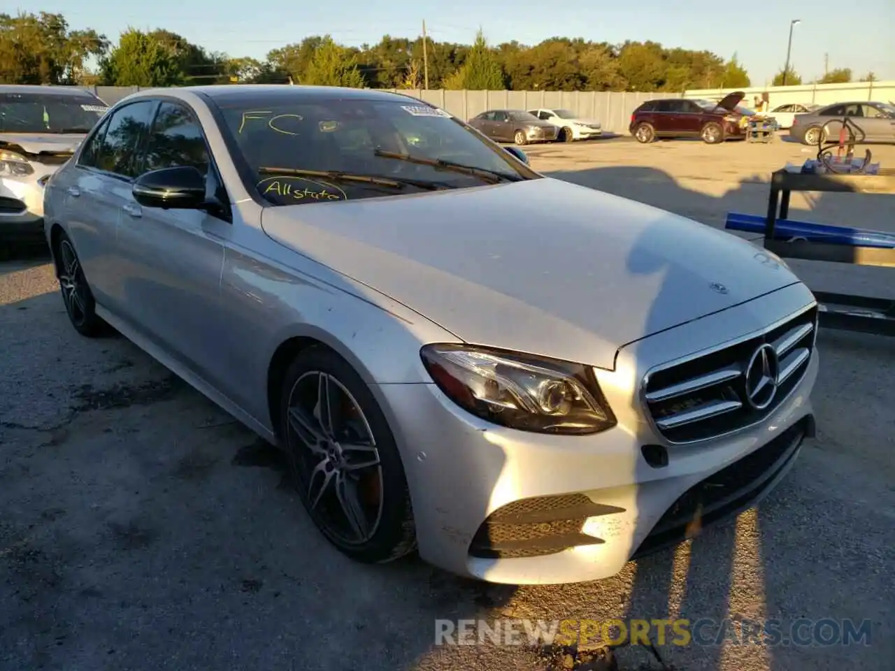 1 Photograph of a damaged car WDDZF4JB2KA619232 MERCEDES-BENZ E-CLASS 2019