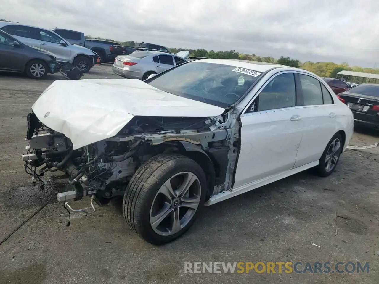 1 Photograph of a damaged car WDDZF4JB2KA635060 MERCEDES-BENZ E-CLASS 2019