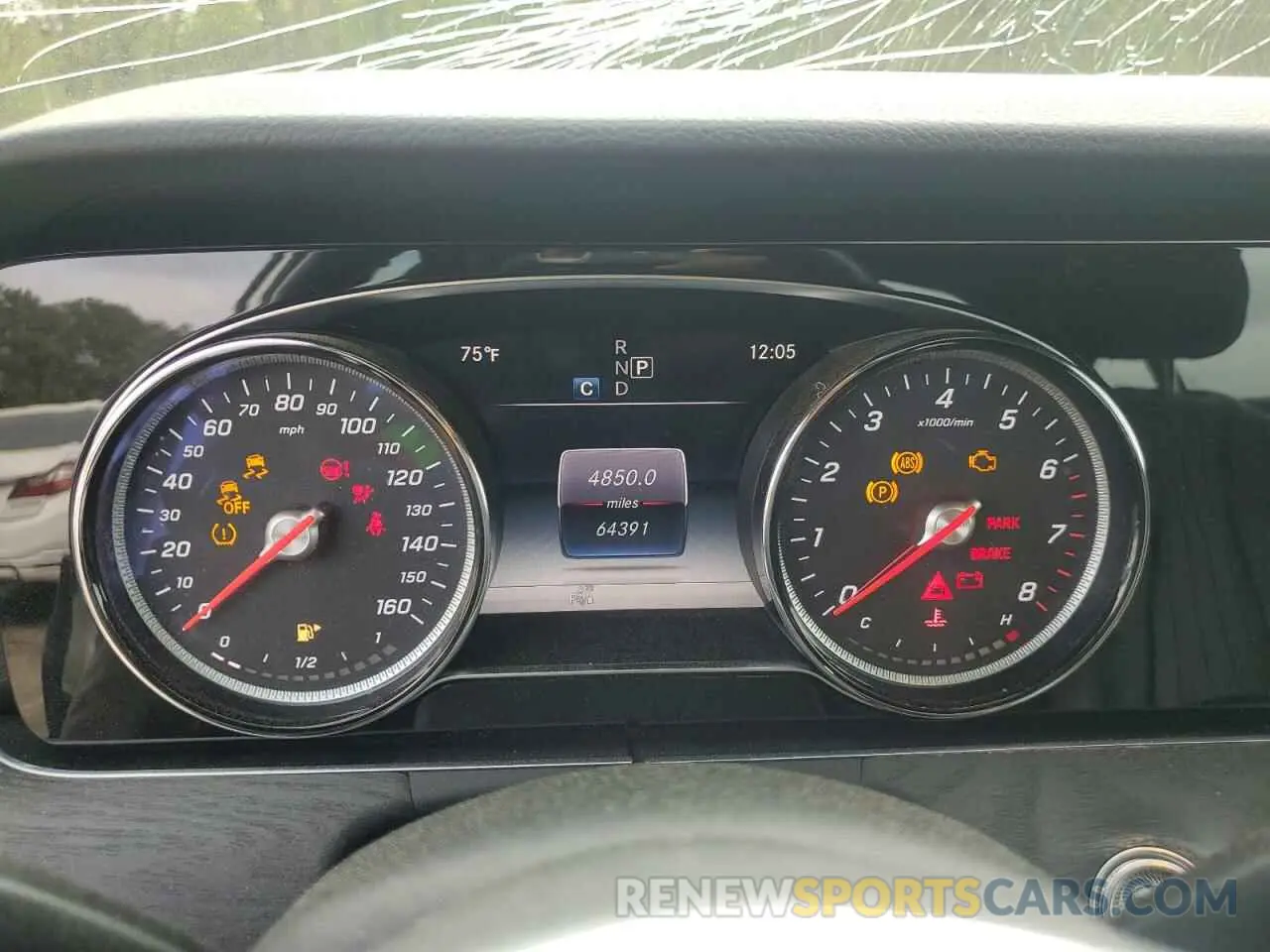 9 Photograph of a damaged car WDDZF4JB2KA635060 MERCEDES-BENZ E-CLASS 2019