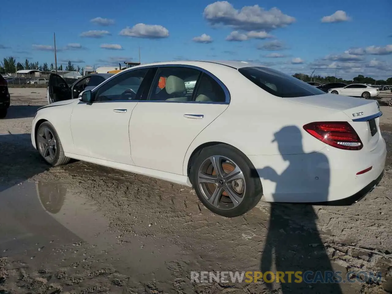2 Photograph of a damaged car WDDZF4JB2KA643725 MERCEDES-BENZ E-CLASS 2019