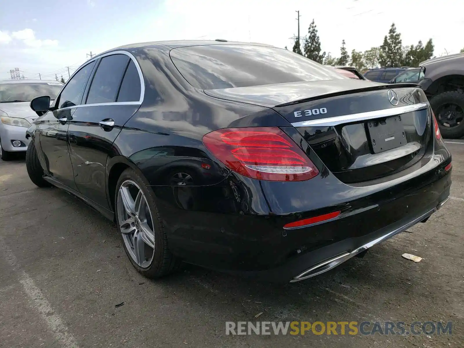 3 Photograph of a damaged car WDDZF4JB3KA514764 MERCEDES-BENZ E CLASS 2019