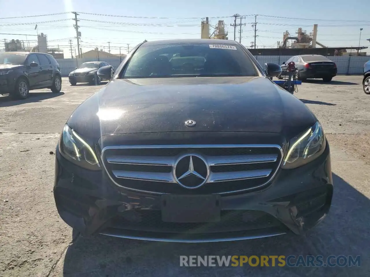 5 Photograph of a damaged car WDDZF4JB3KA543035 MERCEDES-BENZ E-CLASS 2019