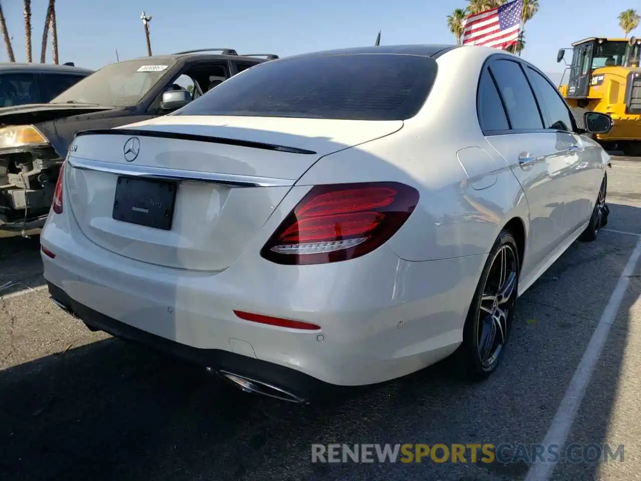 4 Photograph of a damaged car WDDZF4JB3KA629459 MERCEDES-BENZ E CLASS 2019