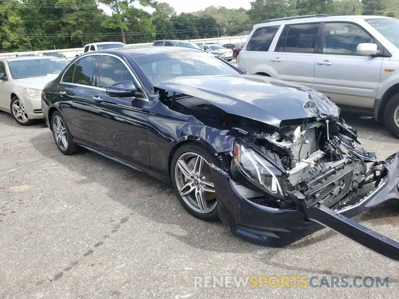 1 Photograph of a damaged car WDDZF4JB4KA500128 MERCEDES-BENZ E CLASS 2019