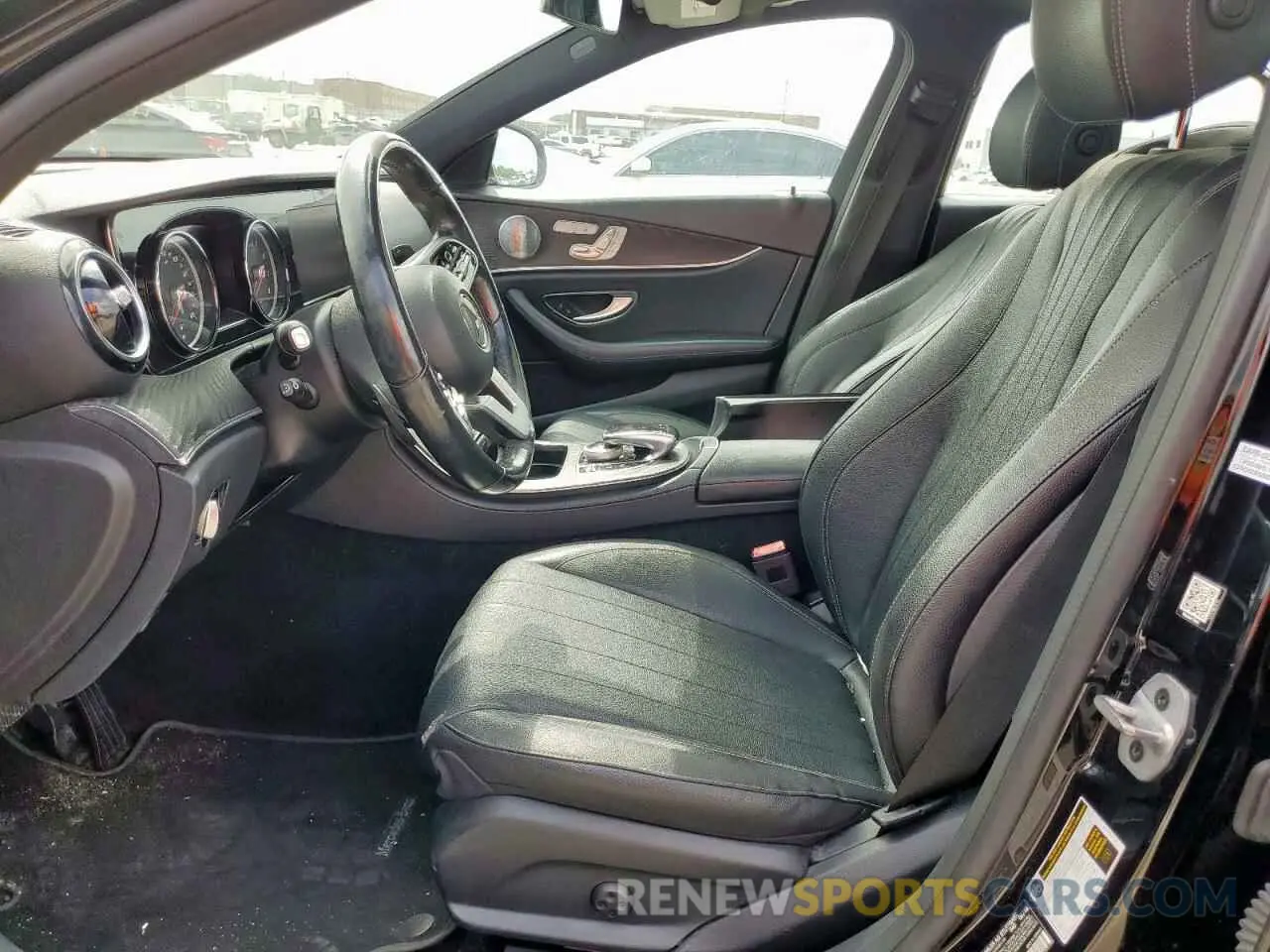 7 Photograph of a damaged car WDDZF4JB5KA489026 MERCEDES-BENZ E-CLASS 2019