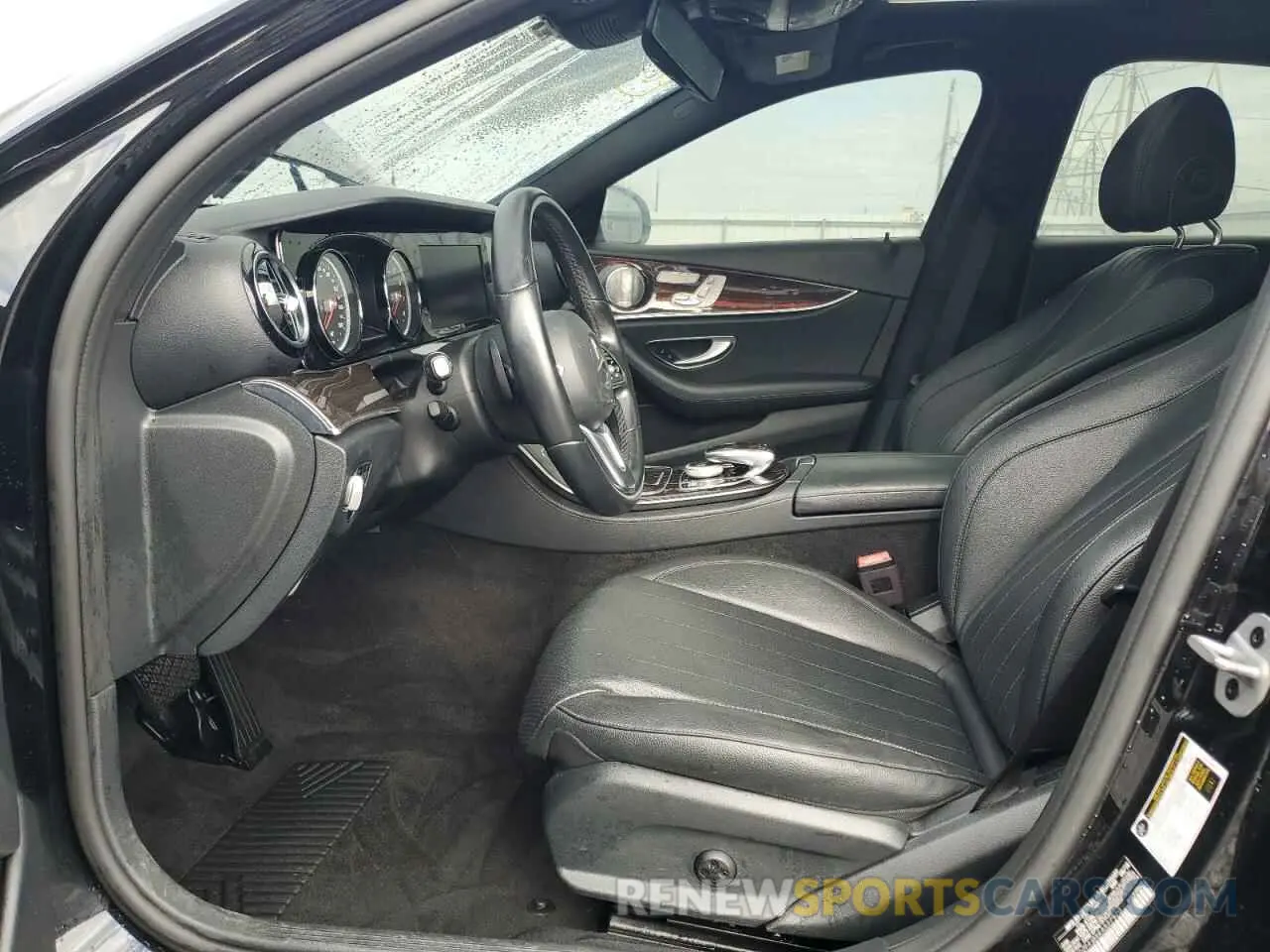 7 Photograph of a damaged car WDDZF4JB5KA527970 MERCEDES-BENZ E-CLASS 2019