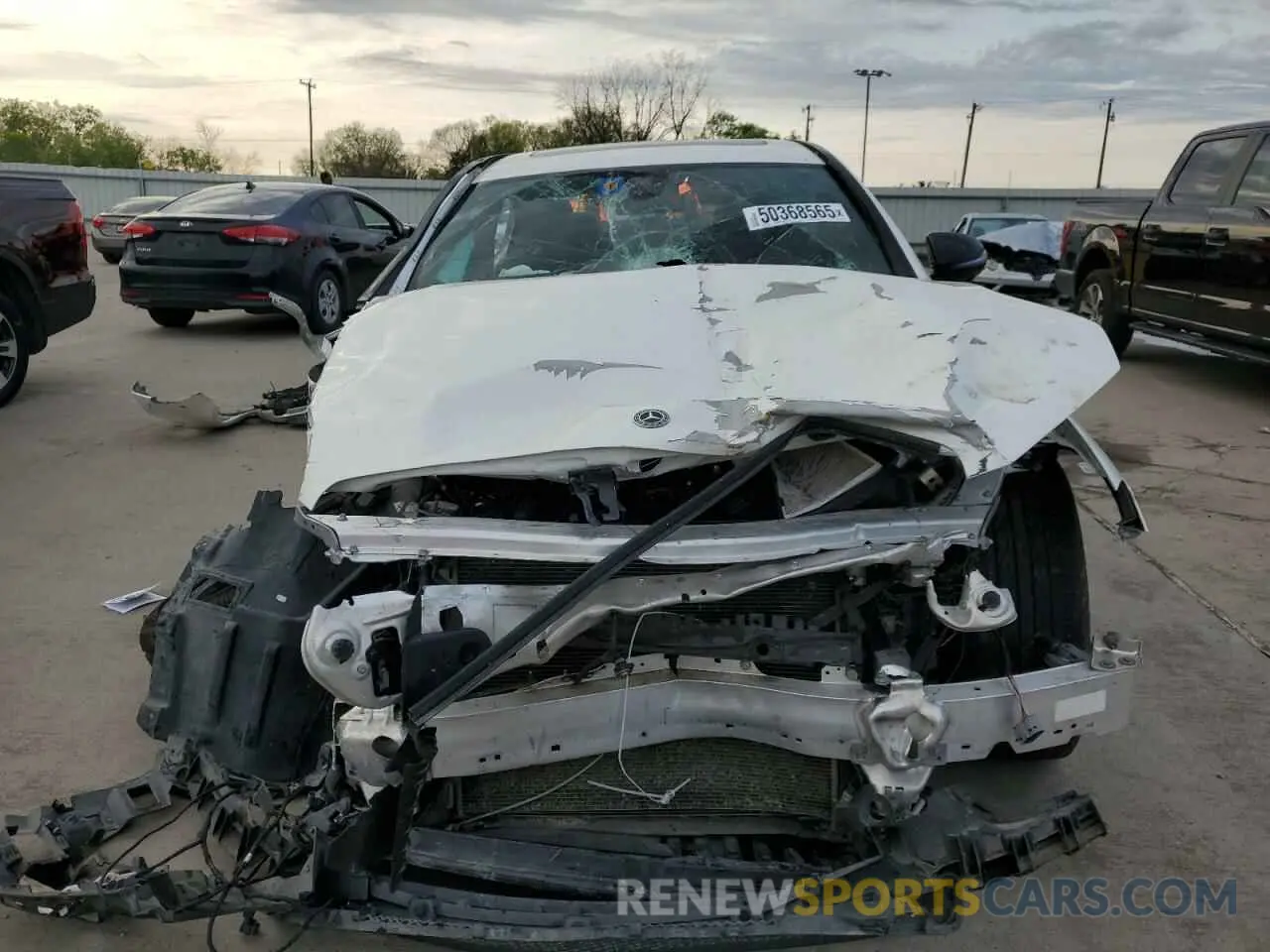 5 Photograph of a damaged car WDDZF4JB5KA585500 MERCEDES-BENZ E-CLASS 2019
