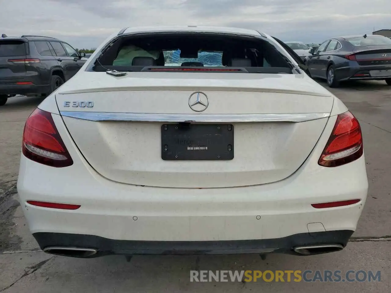 6 Photograph of a damaged car WDDZF4JB5KA585500 MERCEDES-BENZ E-CLASS 2019