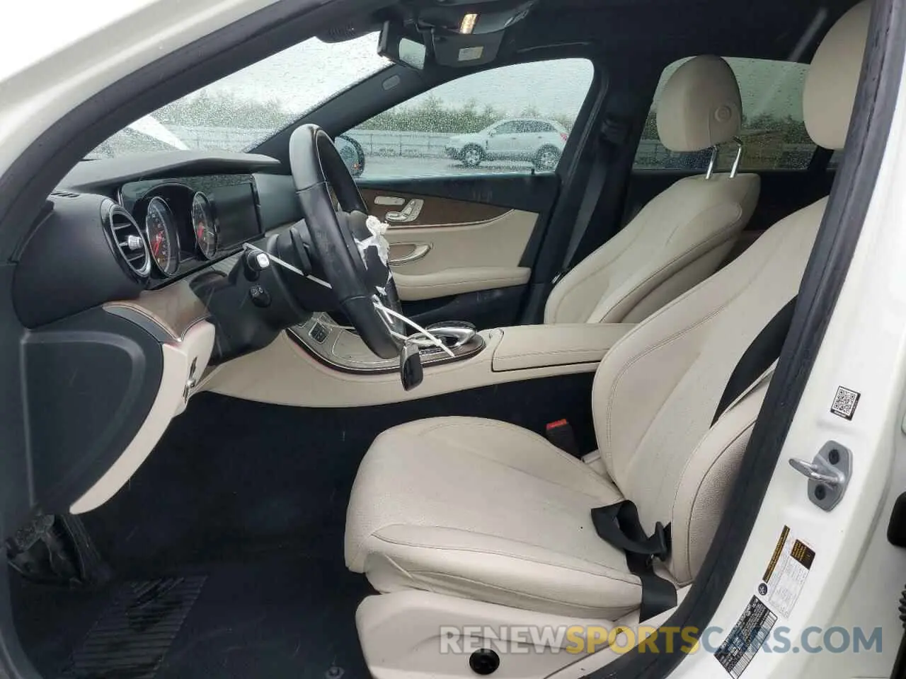 7 Photograph of a damaged car WDDZF4JB5KA591409 MERCEDES-BENZ E-CLASS 2019