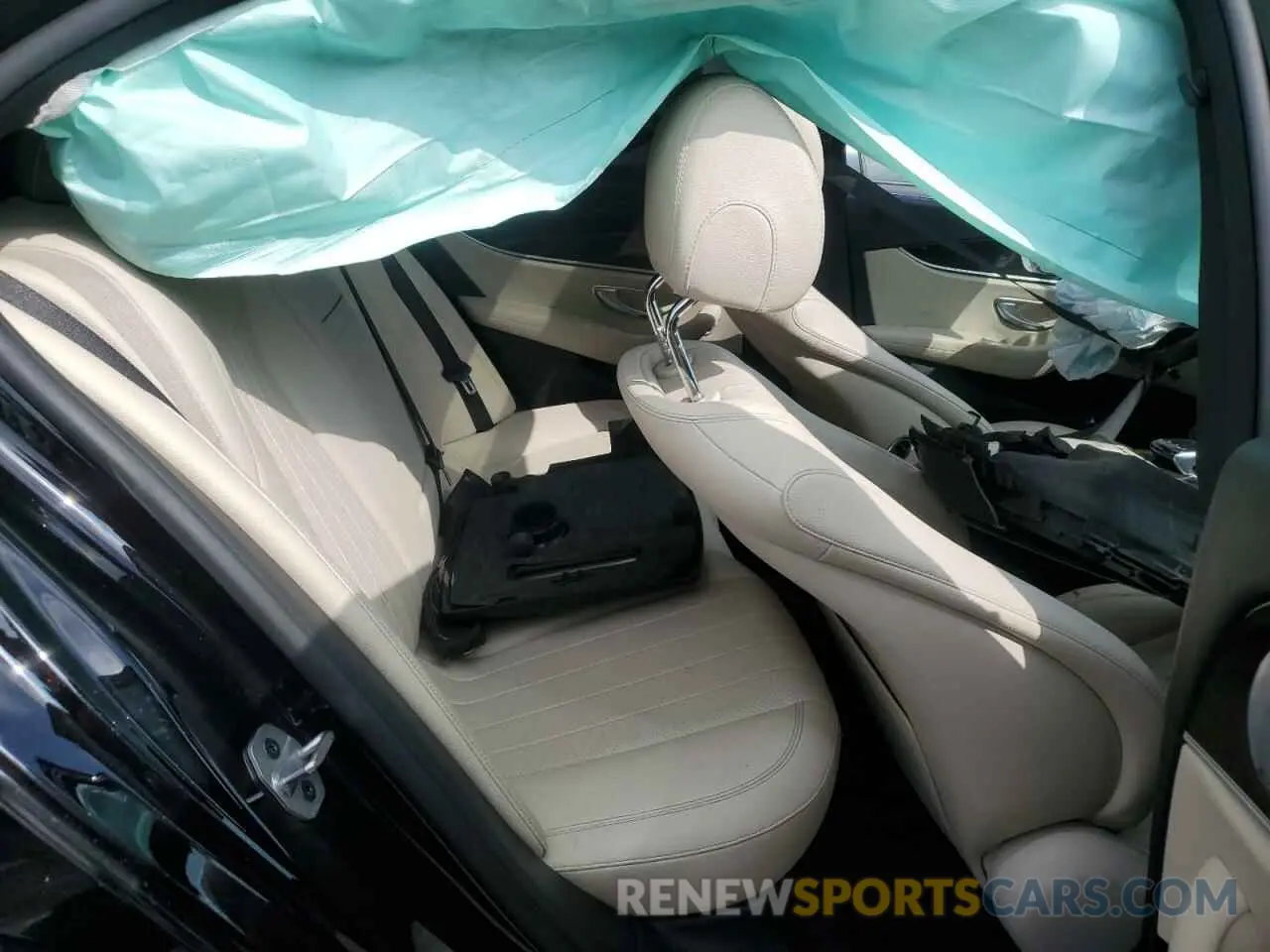 10 Photograph of a damaged car WDDZF4JB5KA599350 MERCEDES-BENZ E-CLASS 2019