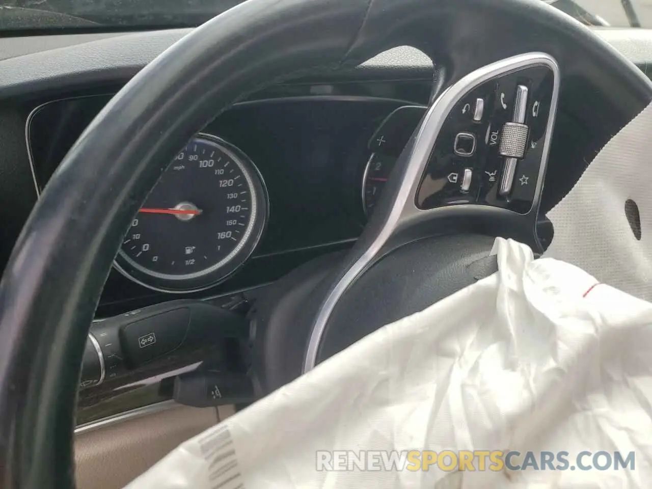 9 Photograph of a damaged car WDDZF4JB5KA599350 MERCEDES-BENZ E-CLASS 2019