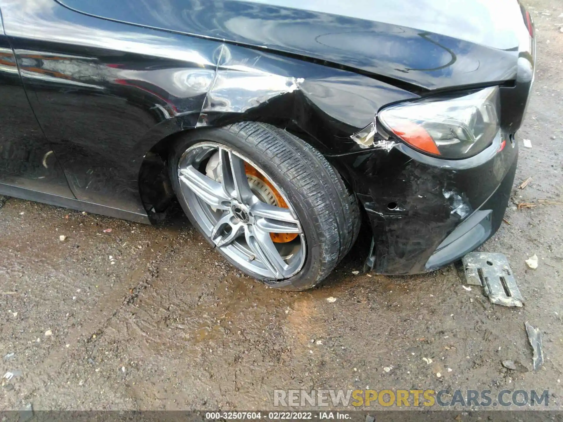 6 Photograph of a damaged car WDDZF4JB5KA658980 MERCEDES-BENZ E-CLASS 2019