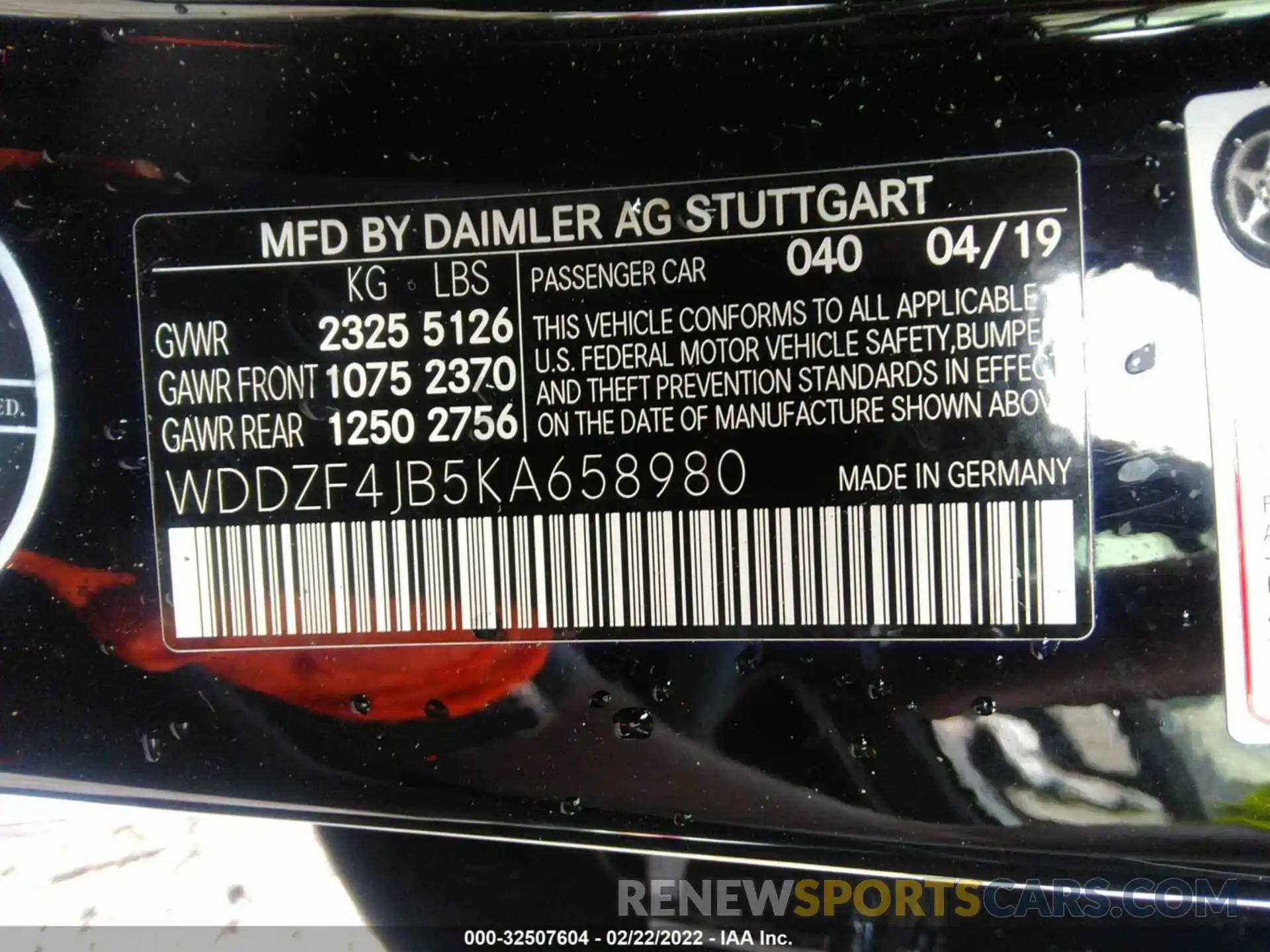 9 Photograph of a damaged car WDDZF4JB5KA658980 MERCEDES-BENZ E-CLASS 2019