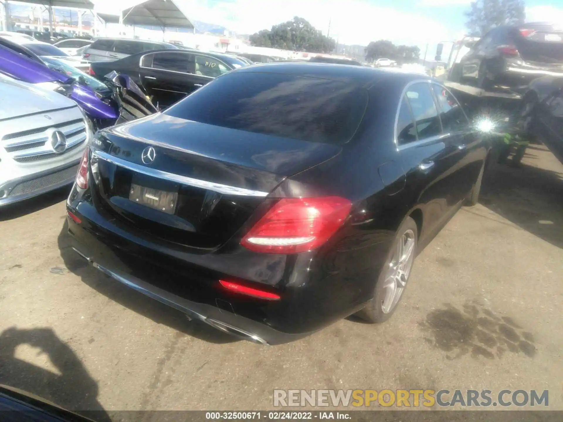 4 Photograph of a damaged car WDDZF4JB5KA682194 MERCEDES-BENZ E-CLASS 2019