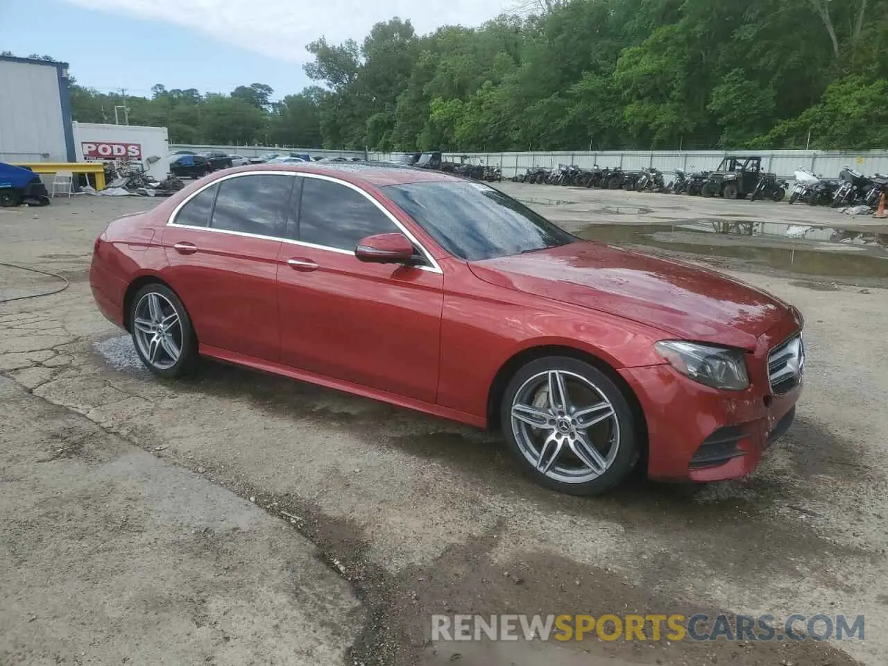 4 Photograph of a damaged car WDDZF4JB6KA490508 MERCEDES-BENZ E-CLASS 2019