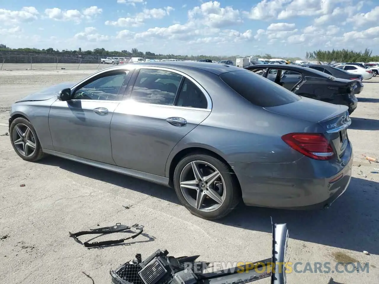 2 Photograph of a damaged car WDDZF4JB6KA516914 MERCEDES-BENZ E-CLASS 2019