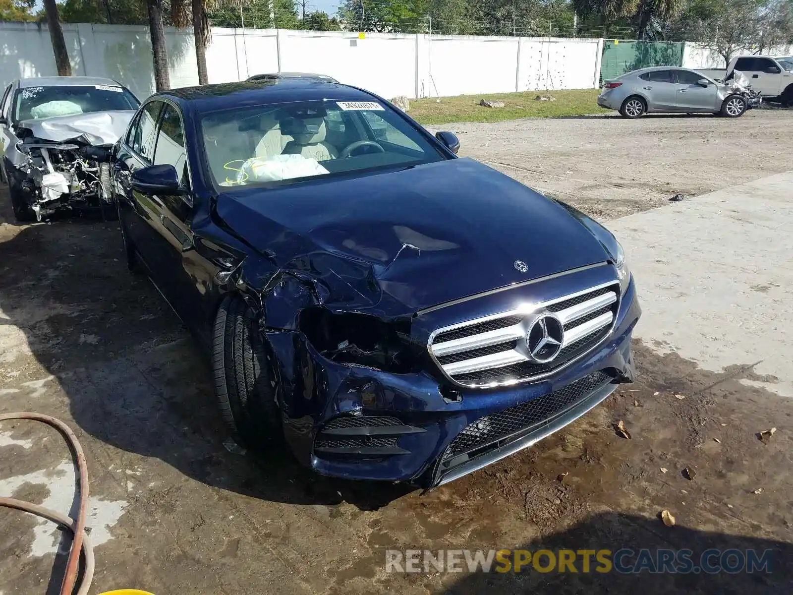 1 Photograph of a damaged car WDDZF4JB6KA524804 MERCEDES-BENZ E CLASS 2019