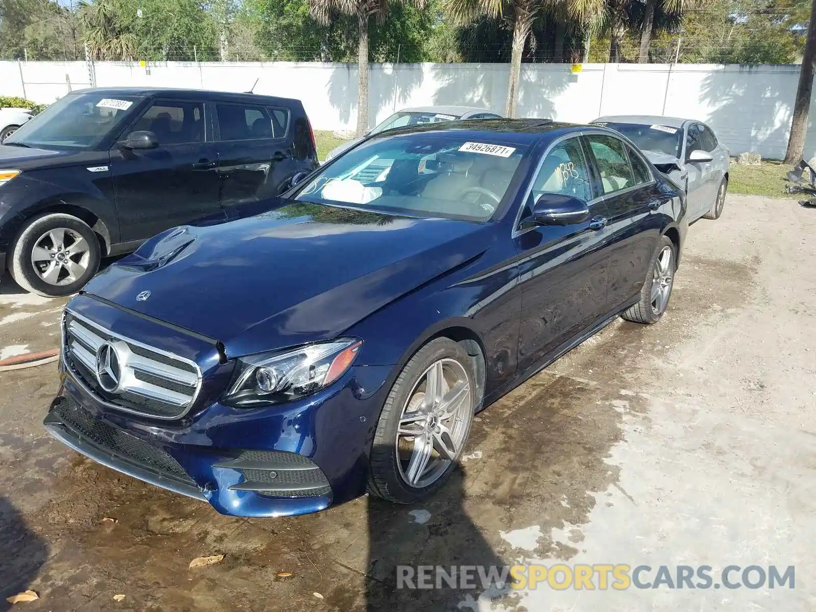 2 Photograph of a damaged car WDDZF4JB6KA524804 MERCEDES-BENZ E CLASS 2019