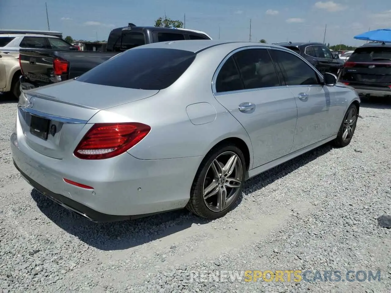 3 Photograph of a damaged car WDDZF4JB6KA526567 MERCEDES-BENZ E-CLASS 2019