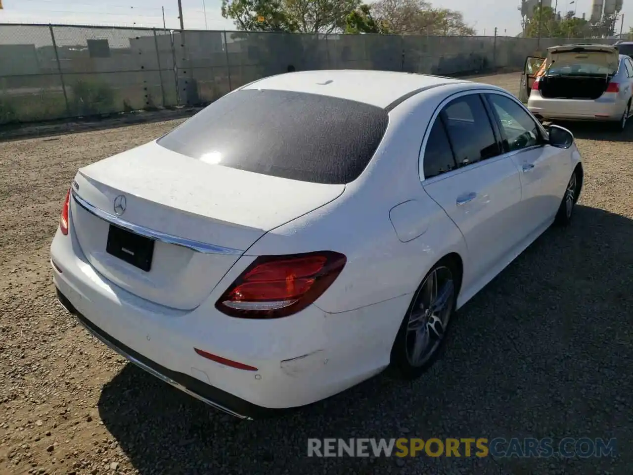 4 Photograph of a damaged car WDDZF4JB6KA544583 MERCEDES-BENZ E-CLASS 2019