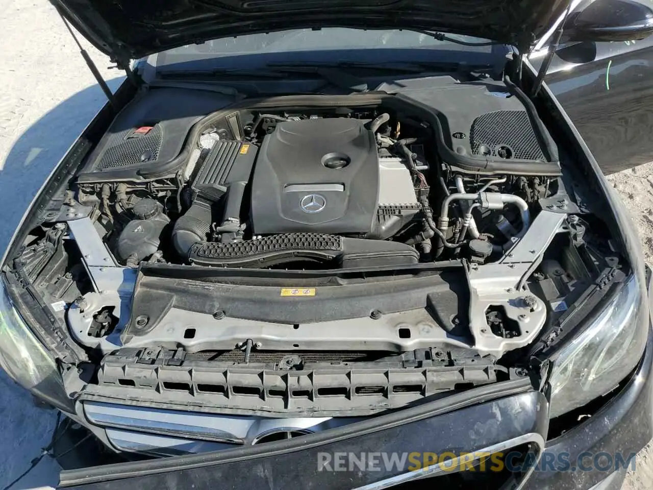 11 Photograph of a damaged car WDDZF4JB6KA547645 MERCEDES-BENZ E-CLASS 2019