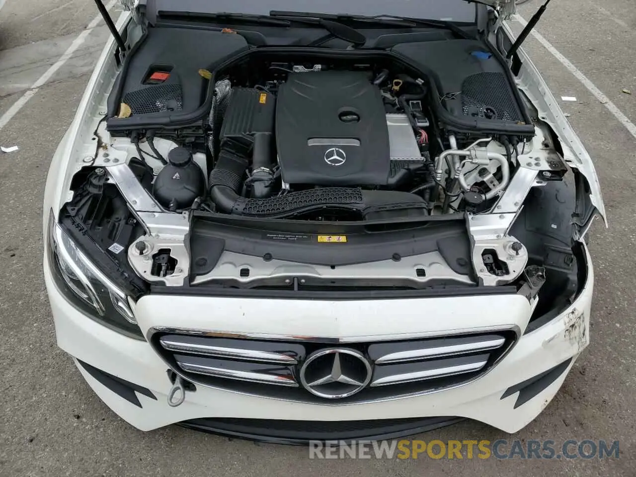 11 Photograph of a damaged car WDDZF4JB6KA571489 MERCEDES-BENZ E-CLASS 2019