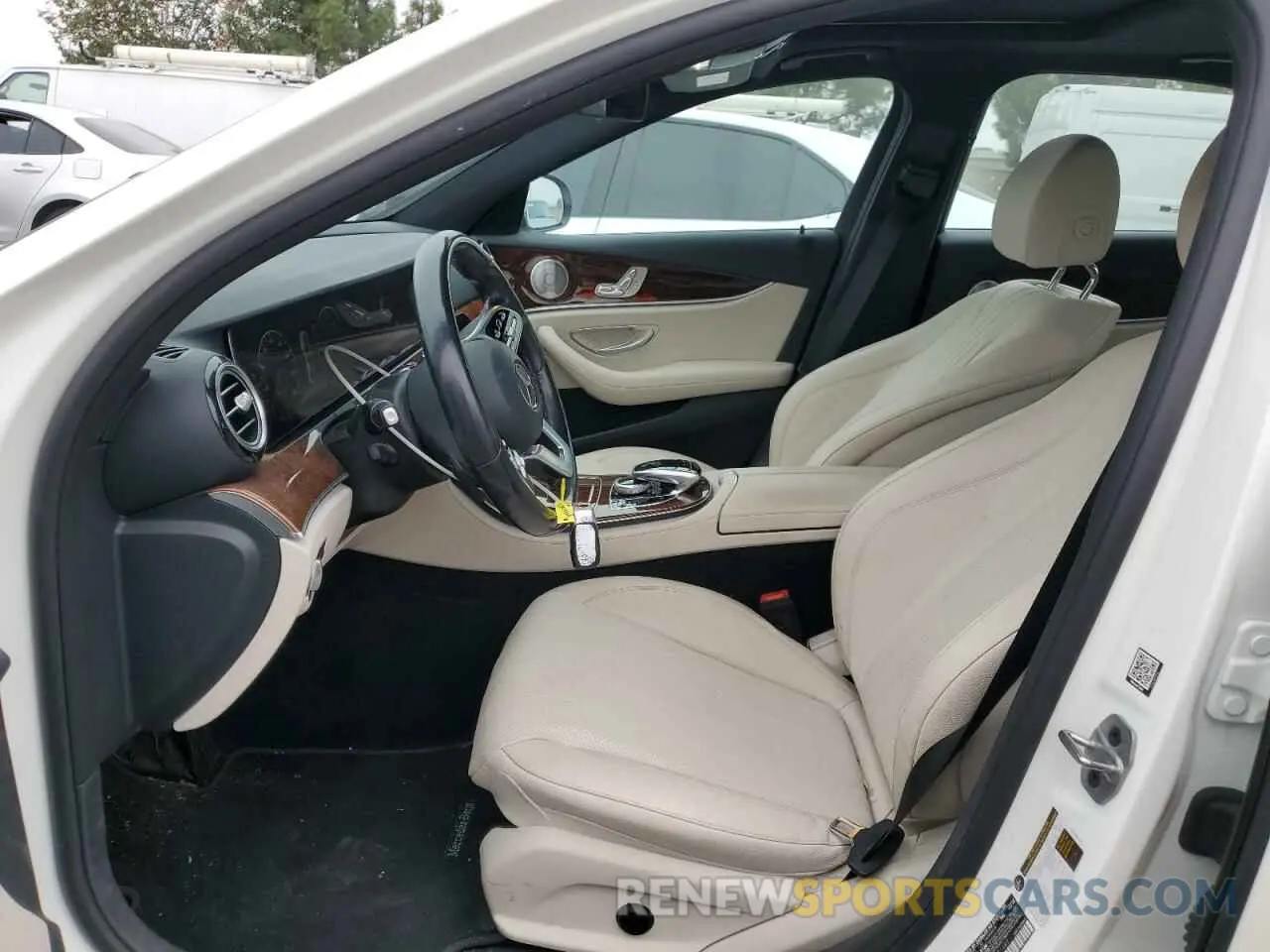 7 Photograph of a damaged car WDDZF4JB6KA571489 MERCEDES-BENZ E-CLASS 2019