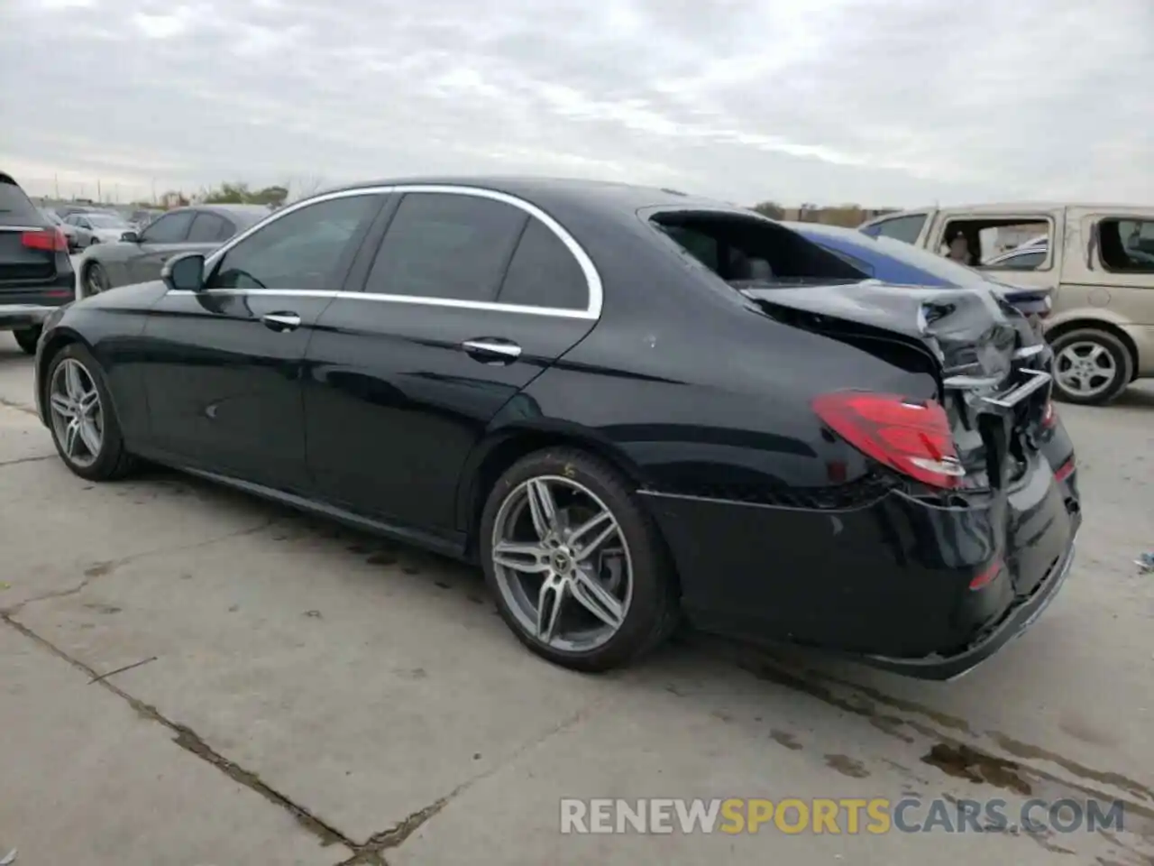 2 Photograph of a damaged car WDDZF4JB6KA606838 MERCEDES-BENZ E-CLASS 2019