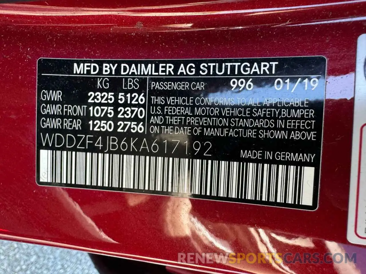 10 Photograph of a damaged car WDDZF4JB6KA617192 MERCEDES-BENZ E-CLASS 2019