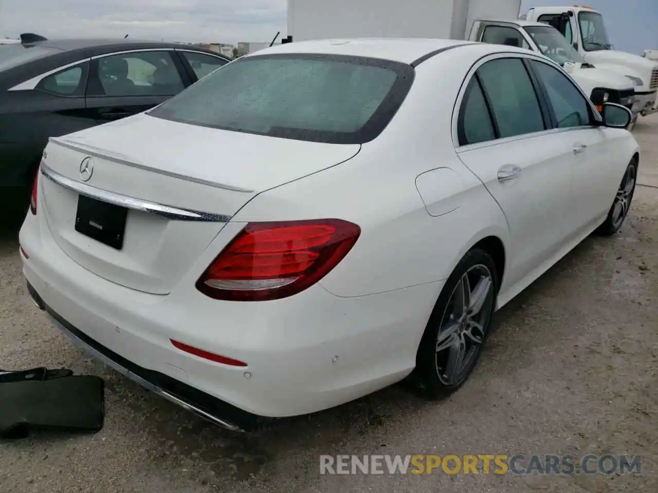 4 Photograph of a damaged car WDDZF4JB6KA669602 MERCEDES-BENZ E-CLASS 2019