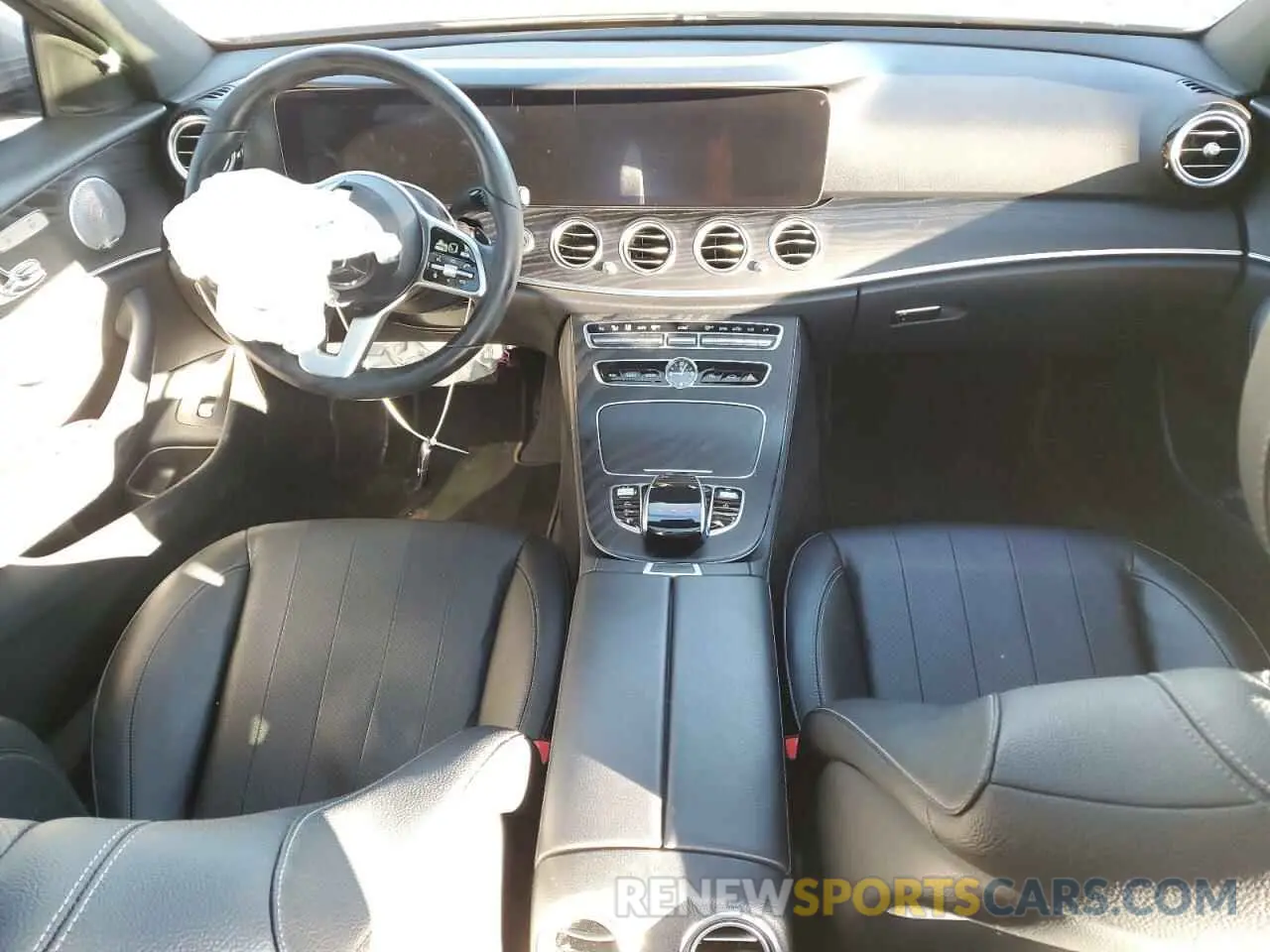 8 Photograph of a damaged car WDDZF4JB7KA529350 MERCEDES-BENZ E-CLASS 2019