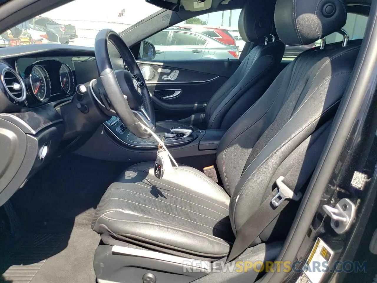 7 Photograph of a damaged car WDDZF4JB7KA611577 MERCEDES-BENZ E-CLASS 2019