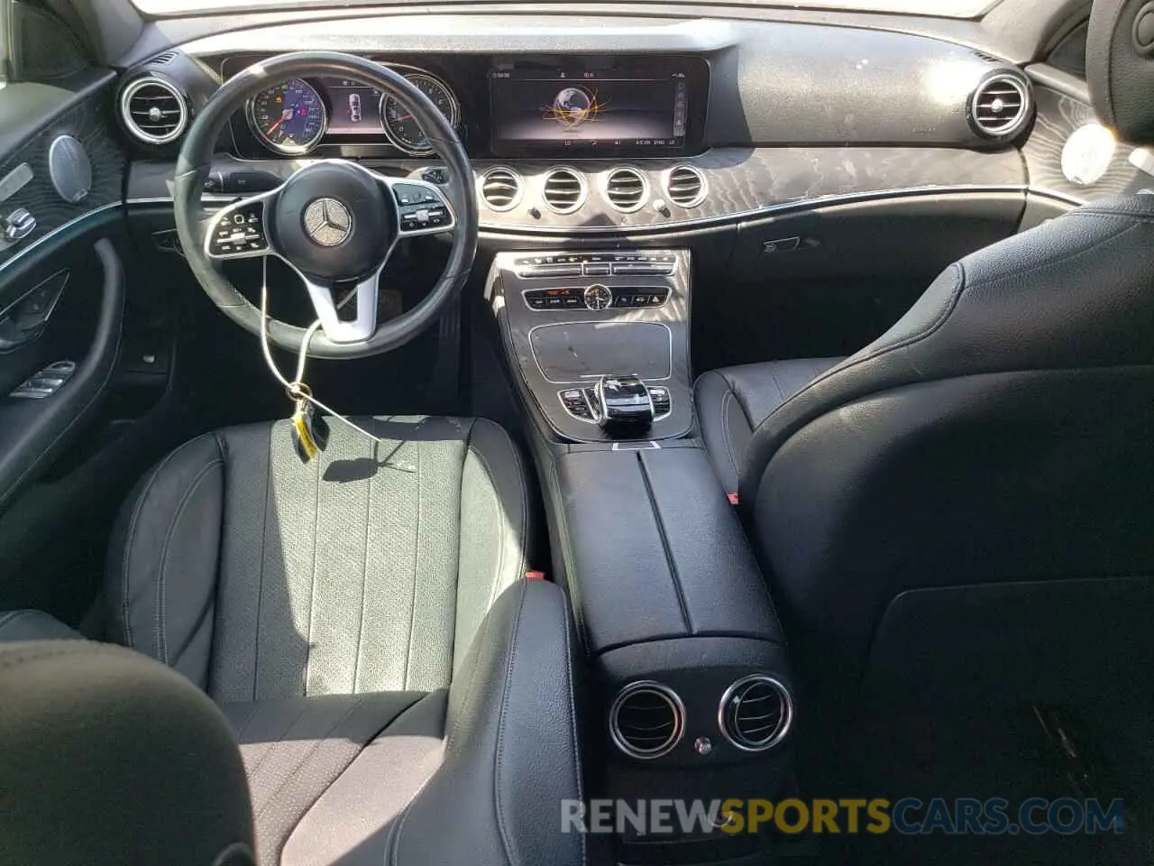 8 Photograph of a damaged car WDDZF4JB7KA611577 MERCEDES-BENZ E-CLASS 2019