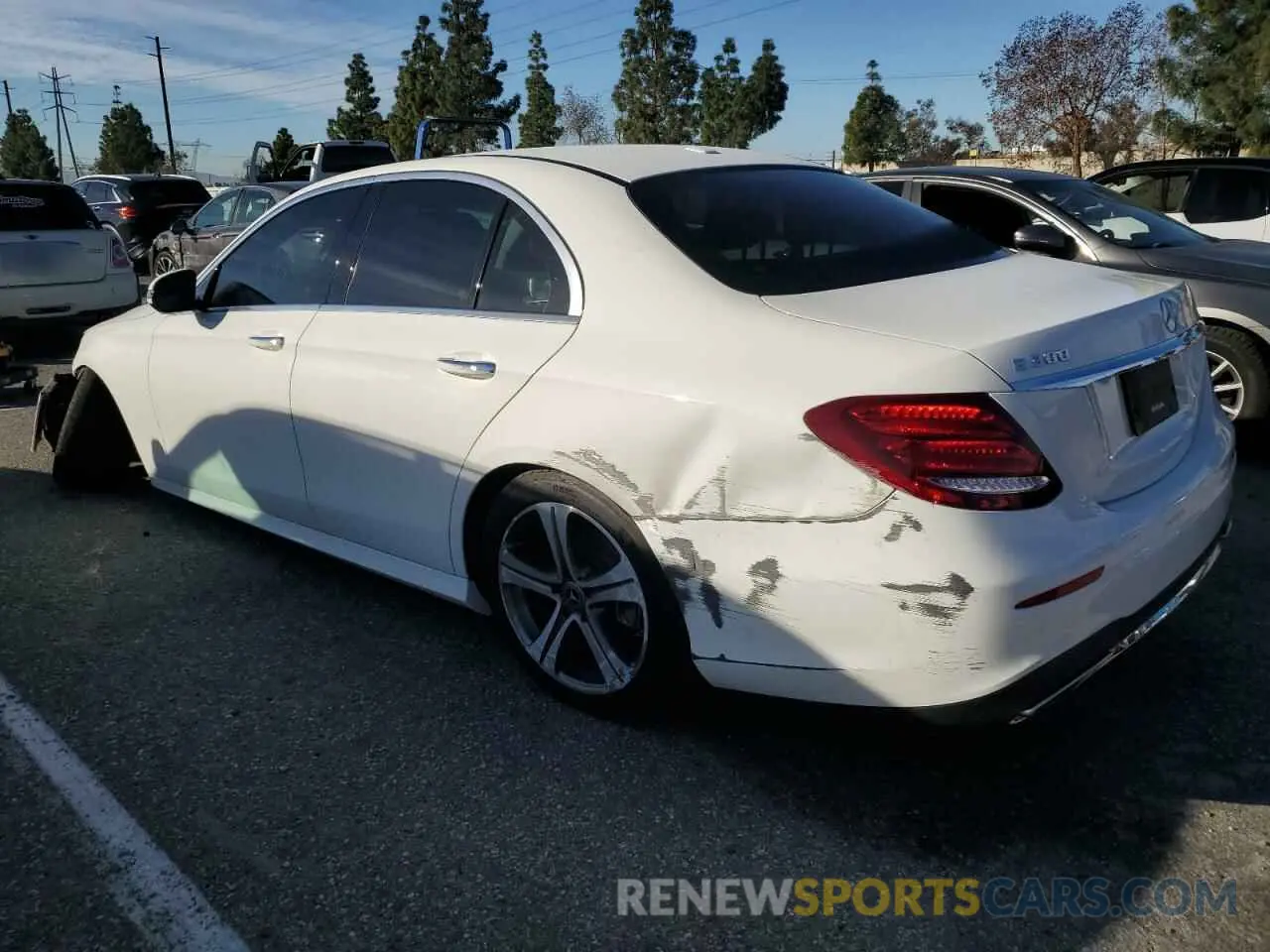 2 Photograph of a damaged car WDDZF4JB7KA639539 MERCEDES-BENZ E-CLASS 2019