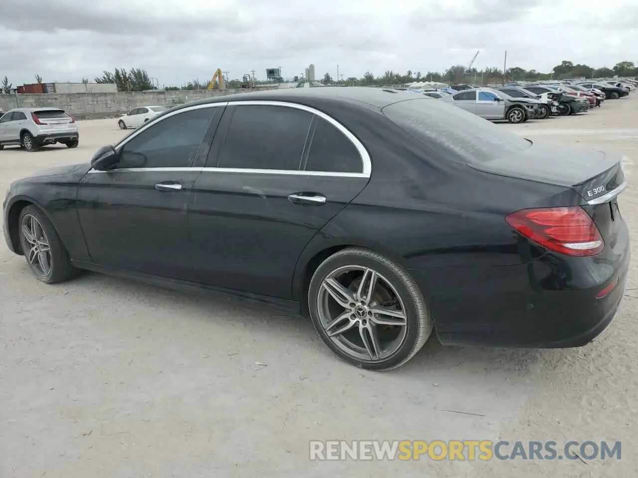 2 Photograph of a damaged car WDDZF4JB8KA515070 MERCEDES-BENZ E-CLASS 2019