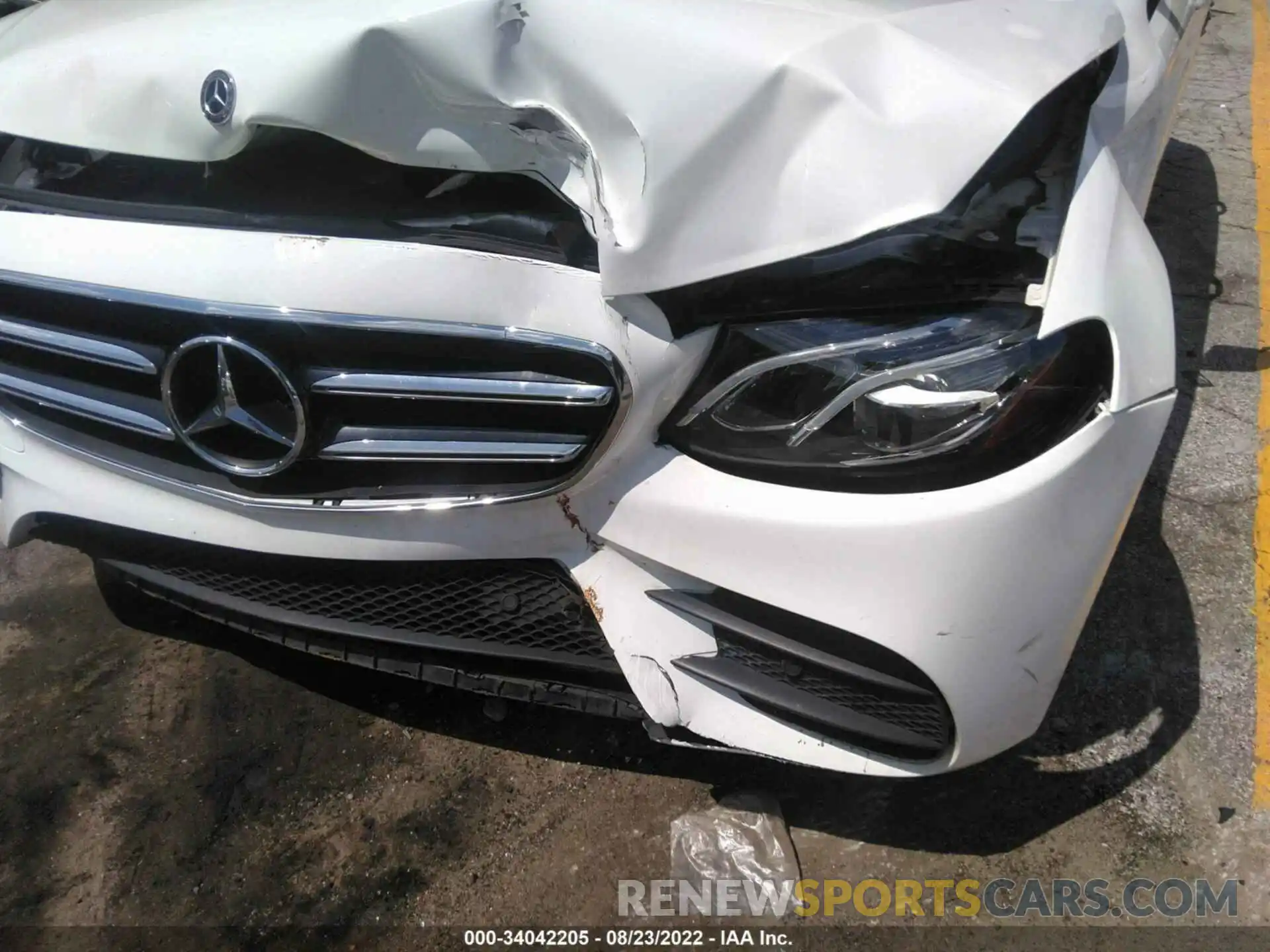 6 Photograph of a damaged car WDDZF4JB8KA544987 MERCEDES-BENZ E-CLASS 2019