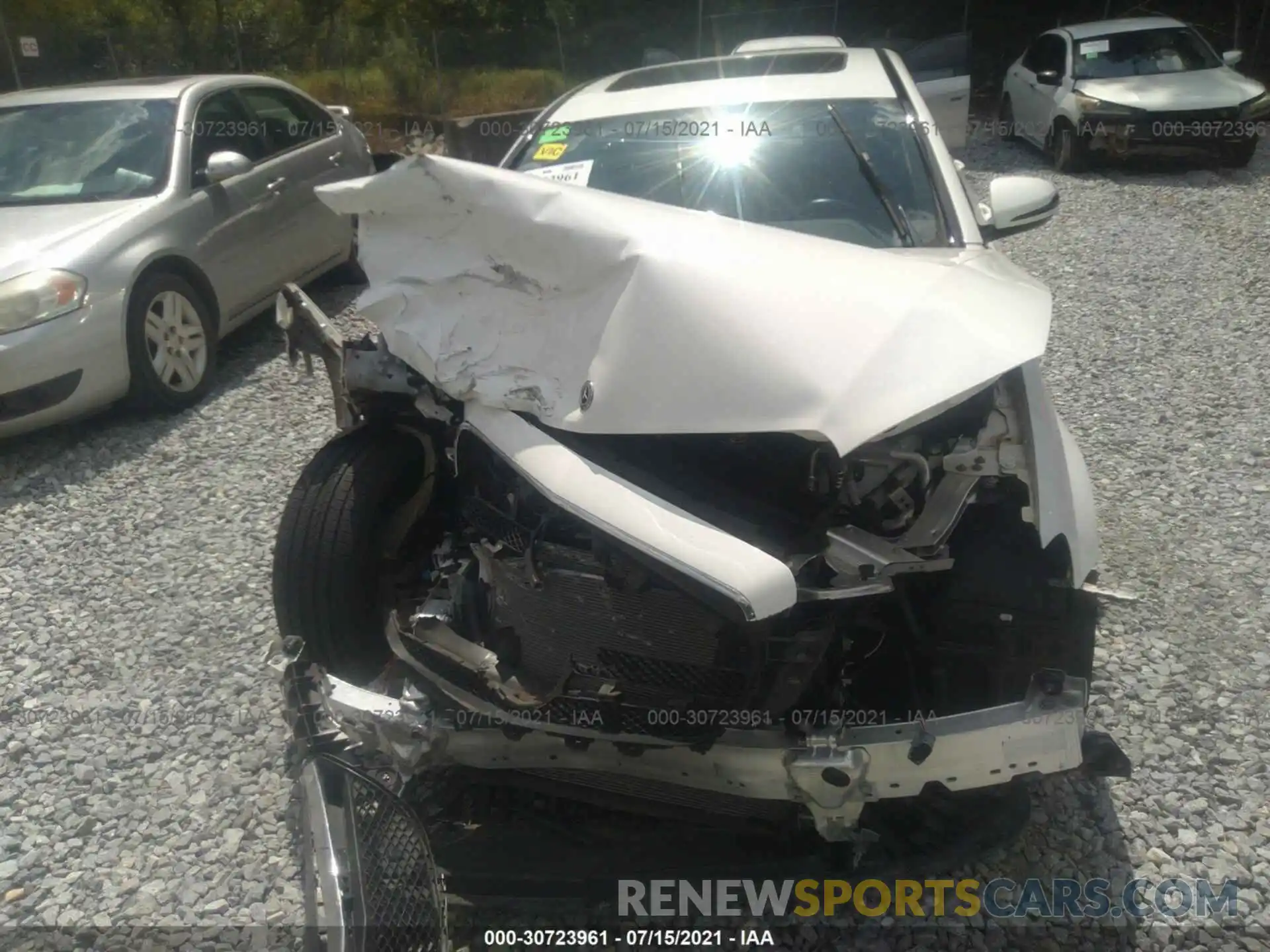 10 Photograph of a damaged car WDDZF4JB8KA593493 MERCEDES-BENZ E-CLASS 2019