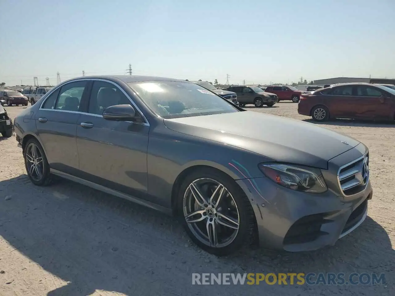 4 Photograph of a damaged car WDDZF4JB8KA605562 MERCEDES-BENZ E-CLASS 2019