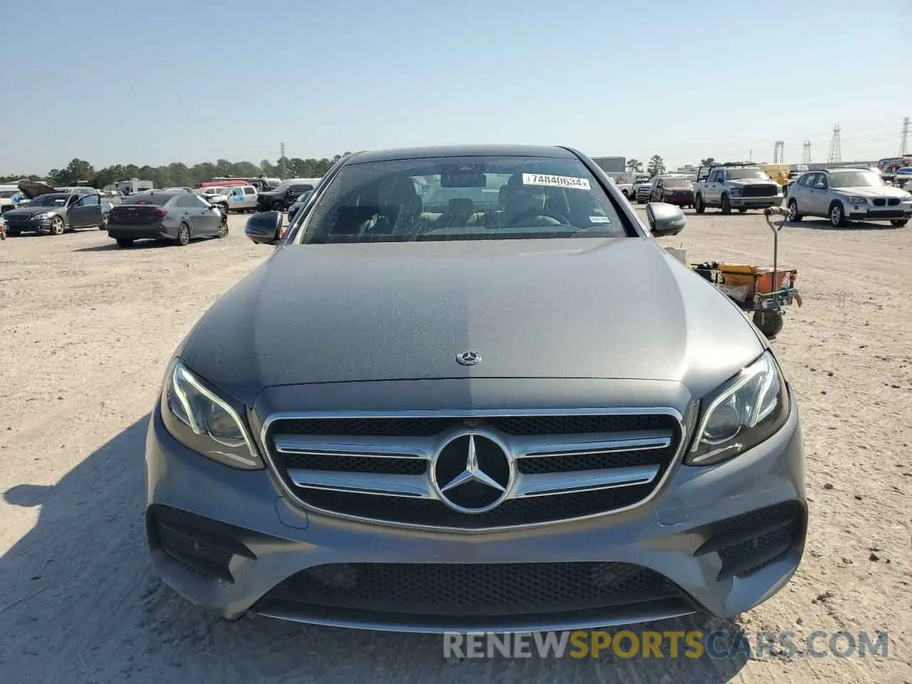 5 Photograph of a damaged car WDDZF4JB8KA605562 MERCEDES-BENZ E-CLASS 2019